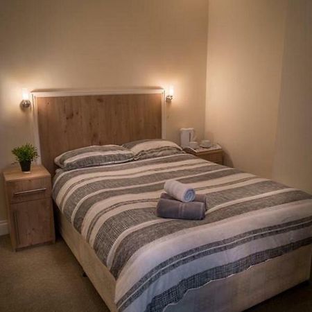 Acton Hill Hotel Ealing Buitenkant foto