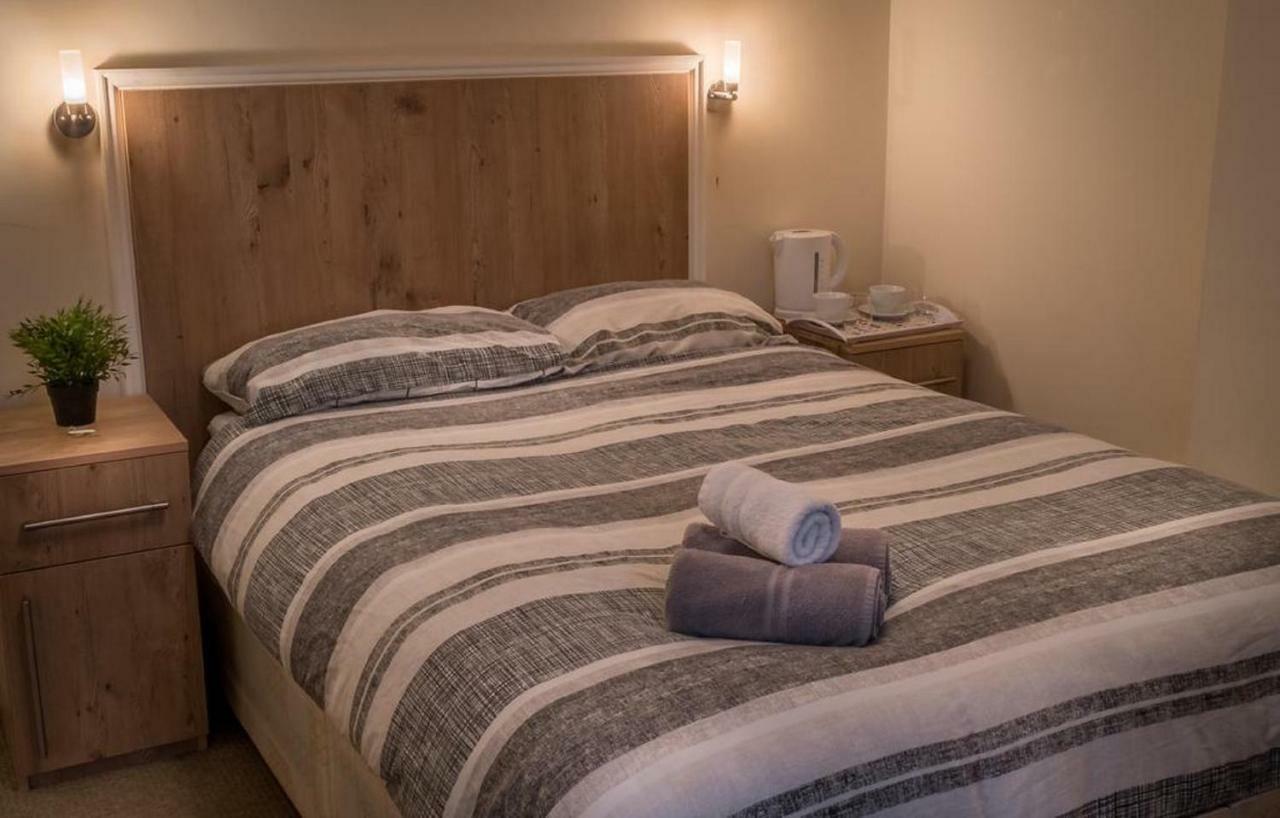 Acton Hill Hotel Ealing Buitenkant foto