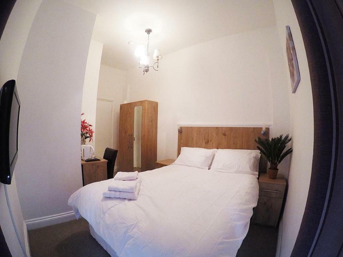 Acton Hill Hotel Ealing Buitenkant foto