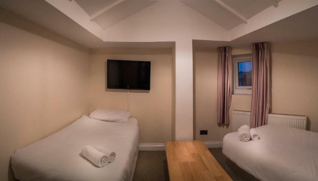 Acton Hill Hotel Ealing Buitenkant foto