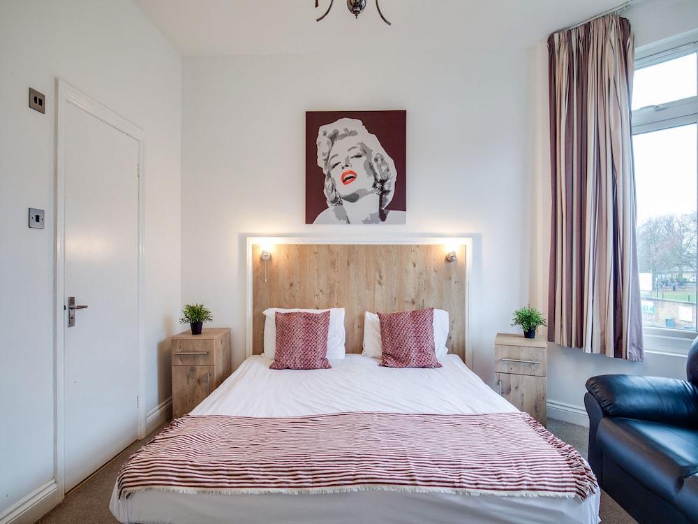 Acton Hill Hotel Ealing Buitenkant foto
